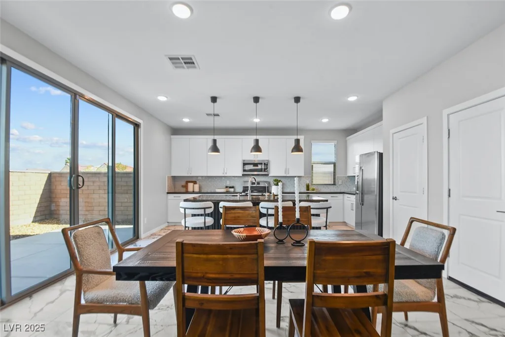 6804 Boulder Canyon, North Las Vegas, NV 89084
