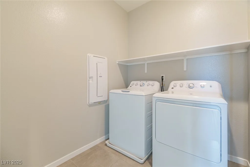6804 Boulder Canyon, North Las Vegas, NV 89084