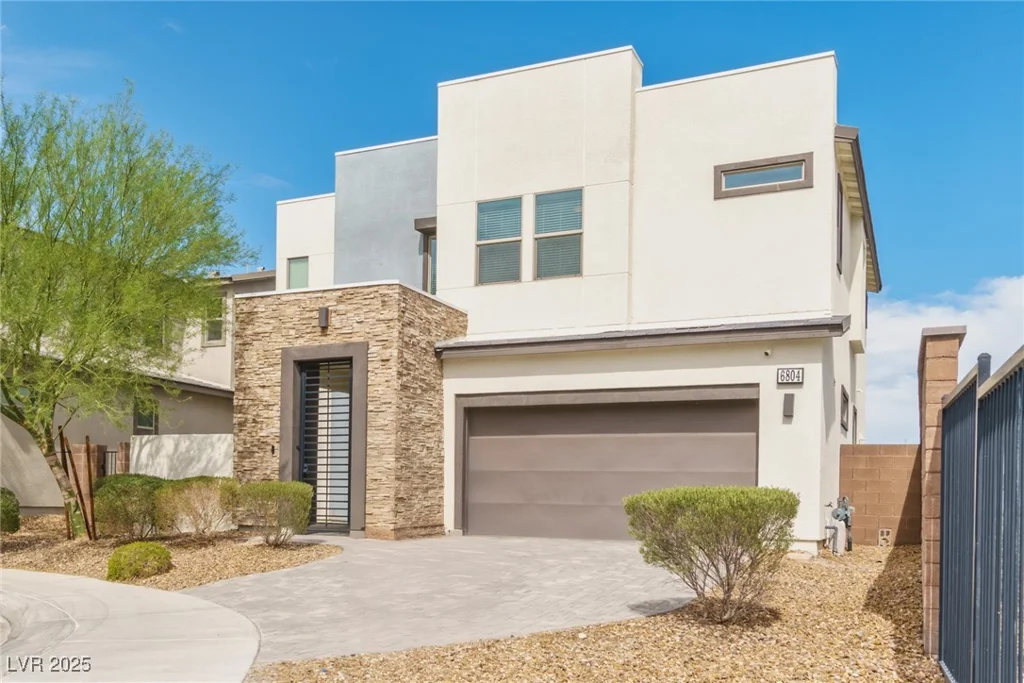 6804 Boulder Canyon, North Las Vegas, NV 89084