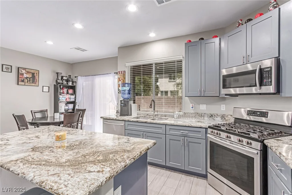 220 Sharp Edge, North Las Vegas, NV 89031