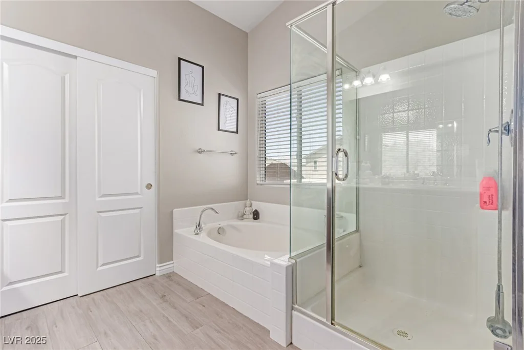 220 Sharp Edge, North Las Vegas, NV 89031