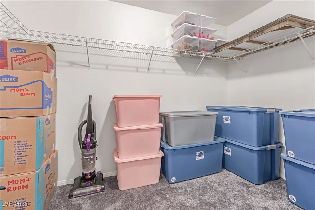 220 Sharp Edge, North Las Vegas, NV 89031