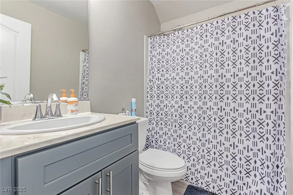220 Sharp Edge, North Las Vegas, NV 89031