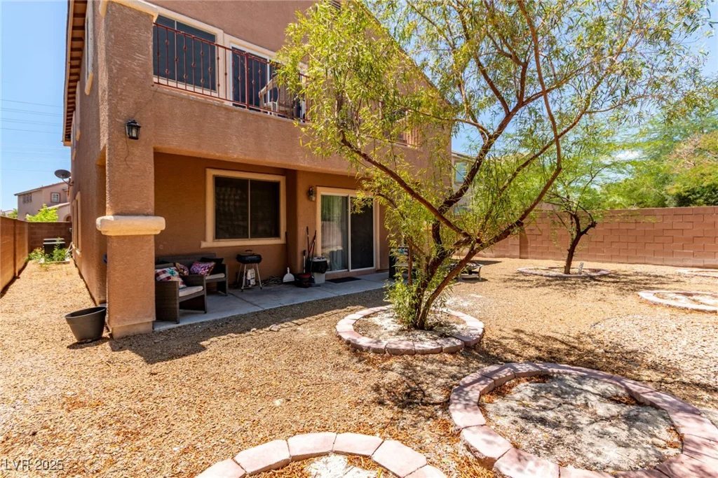 220 Sharp Edge, North Las Vegas, NV 89031