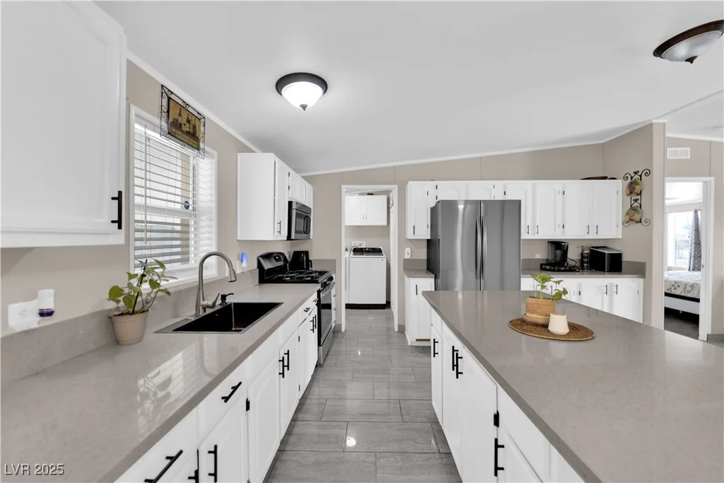 5714 Carey, Las Vegas, NV 89156
