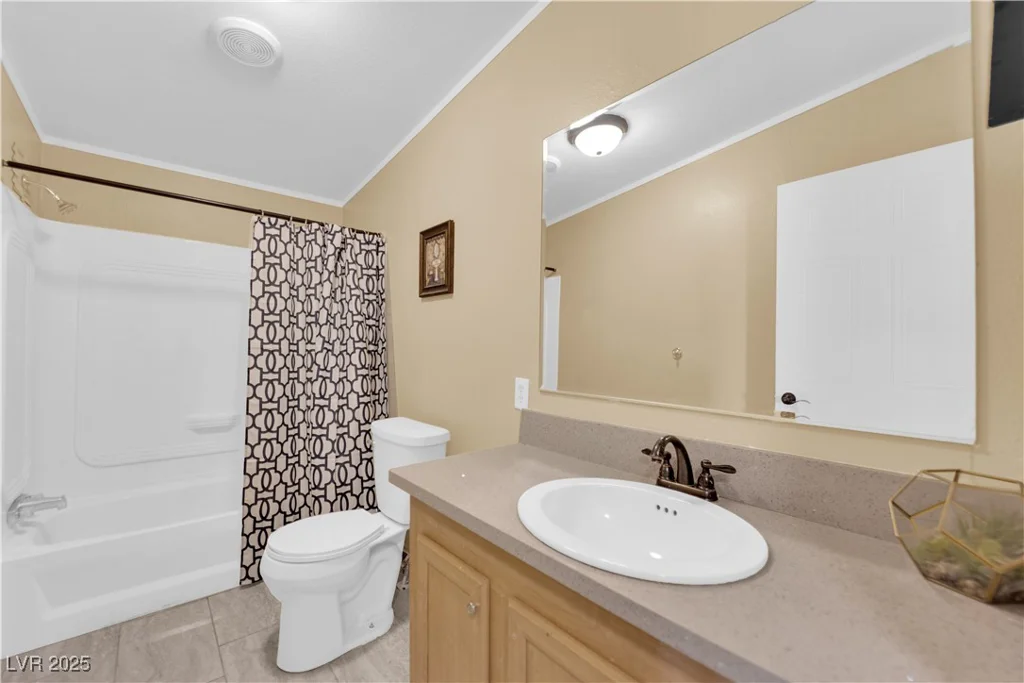5714 Carey, Las Vegas, NV 89156