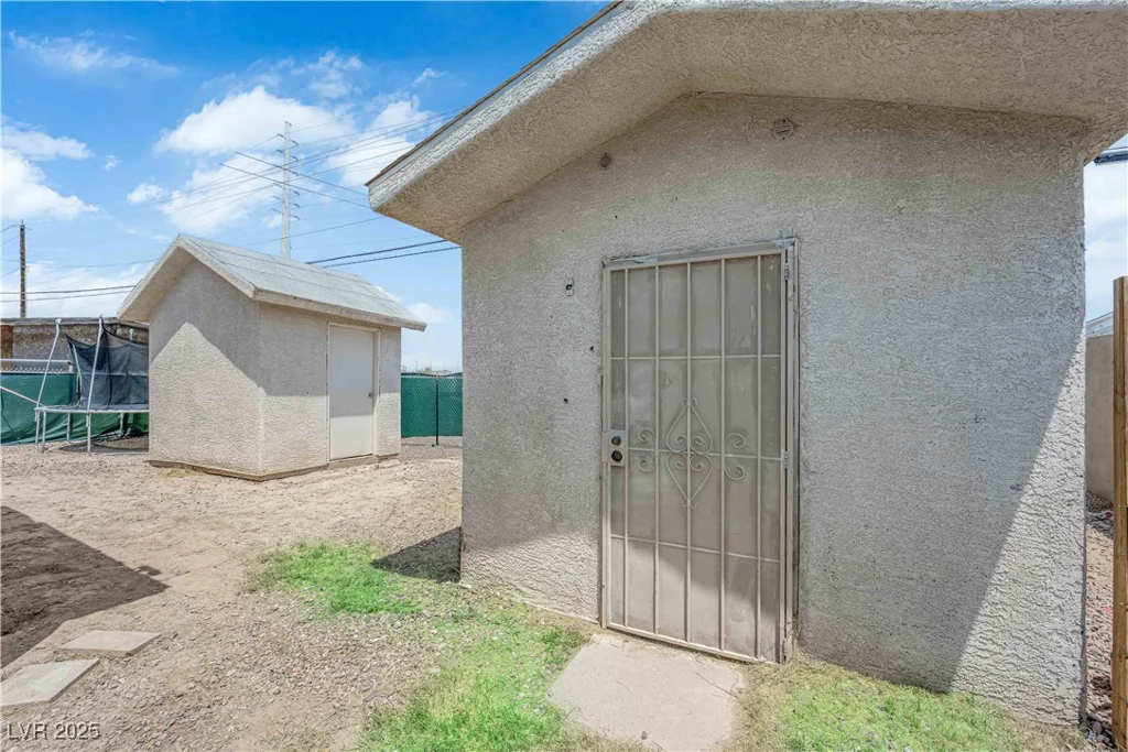 5714 Carey, Las Vegas, NV 89156