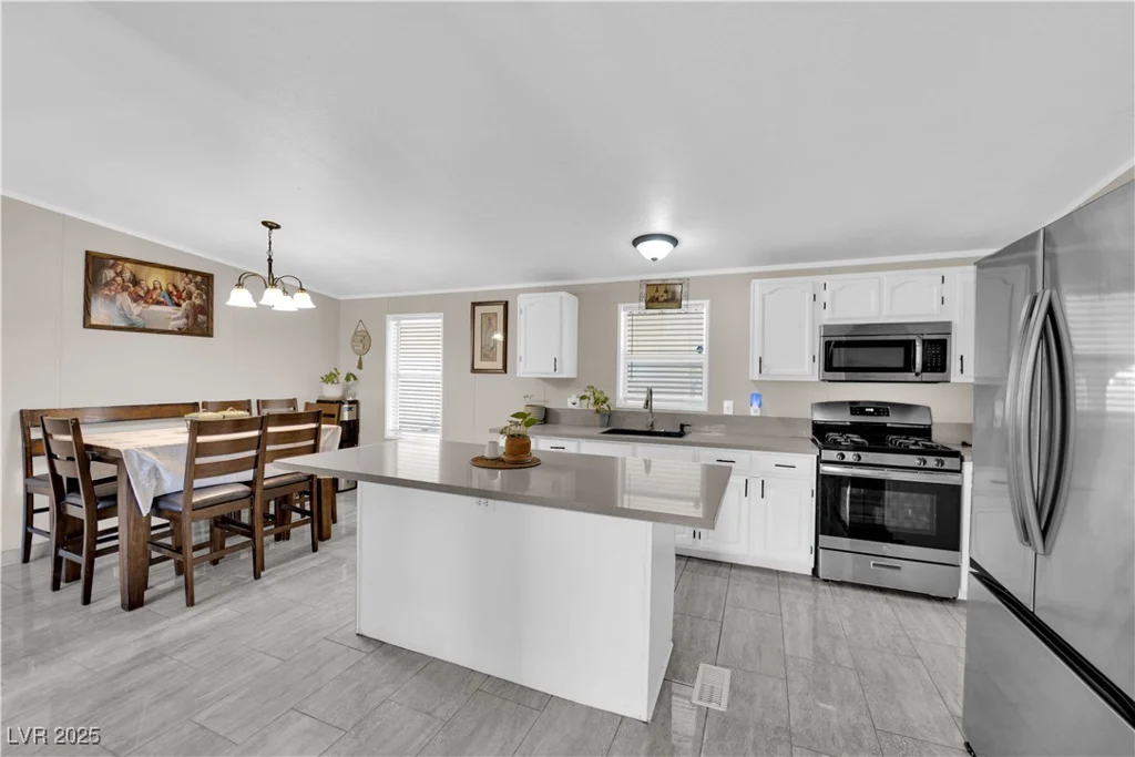 5714 Carey, Las Vegas, NV 89156