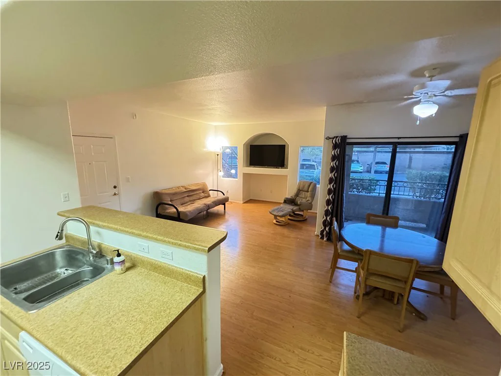 8250 Grand Canyon, Las Vegas, NV 89166