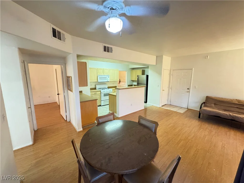 8250 Grand Canyon, Las Vegas, NV 89166
