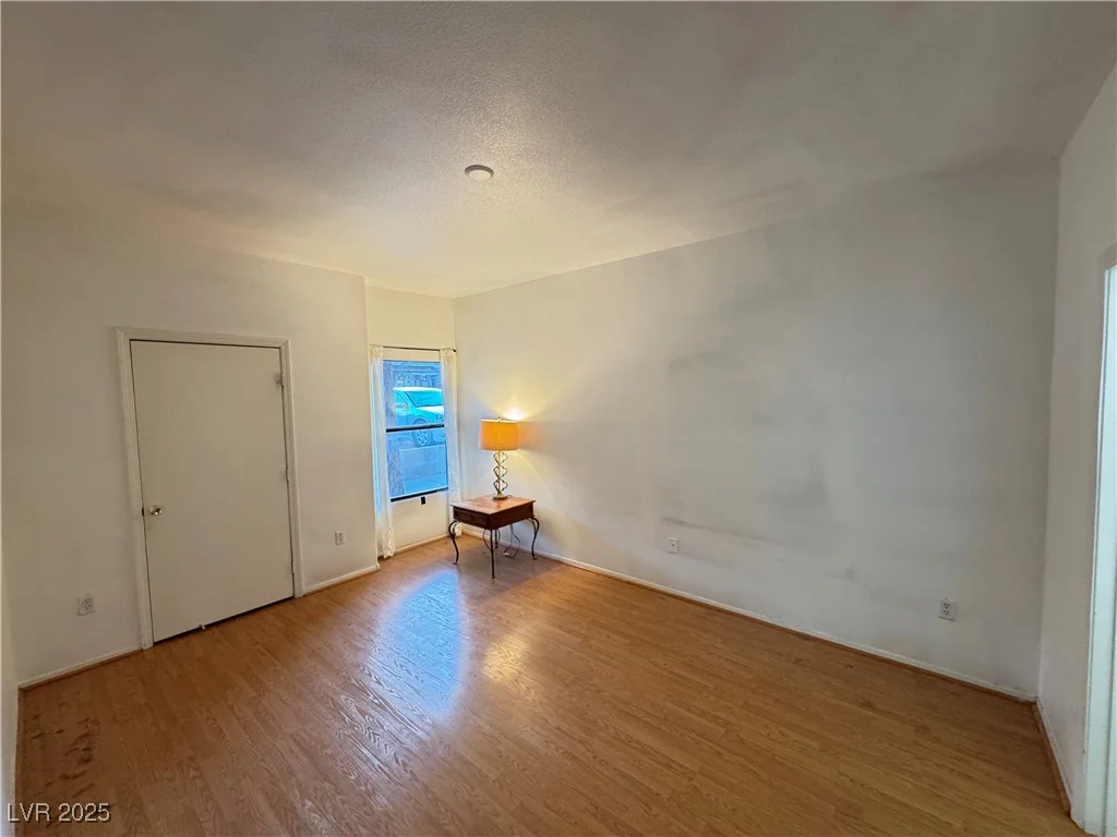 8250 Grand Canyon, Las Vegas, NV 89166