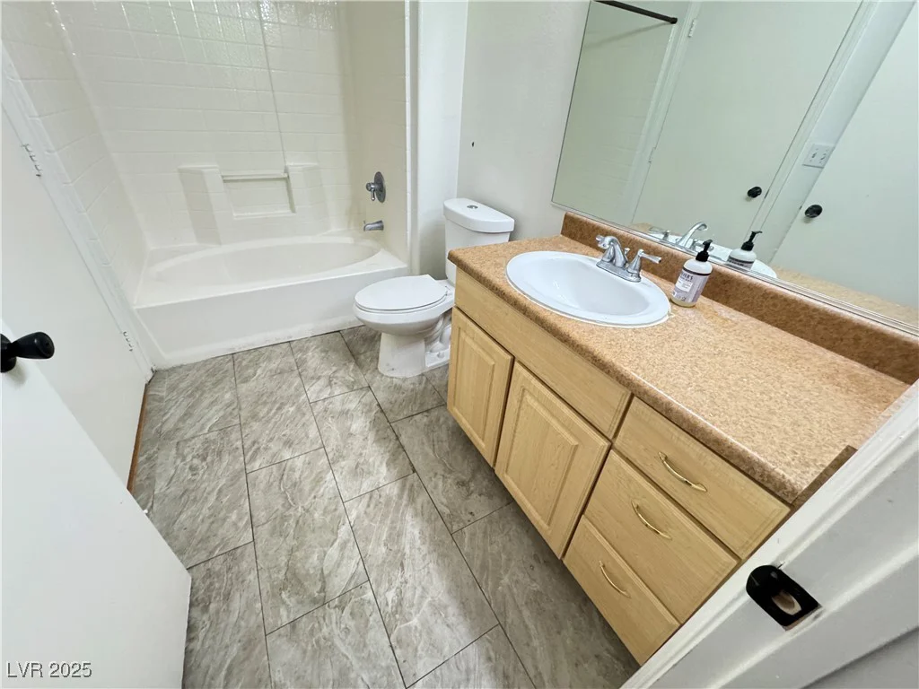 8250 Grand Canyon, Las Vegas, NV 89166