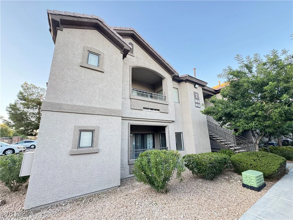 8250 Grand Canyon, Las Vegas, NV 89166