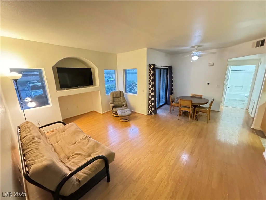 8250 Grand Canyon, Las Vegas, NV 89166
