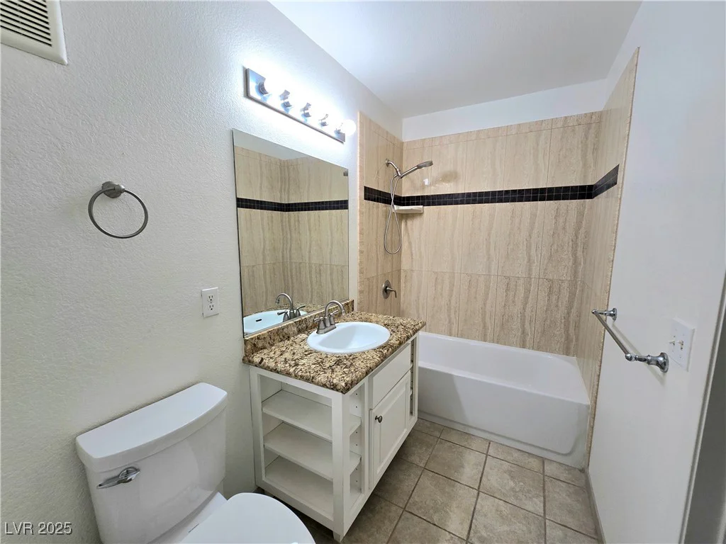 7950 Flamingo, Las Vegas, NV 89147
