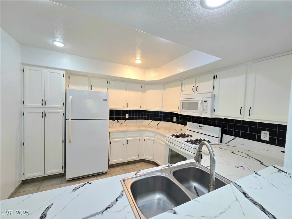 7950 Flamingo, Las Vegas, NV 89147