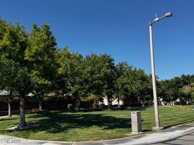 2699 Thornview, Las Vegas, NV 89135