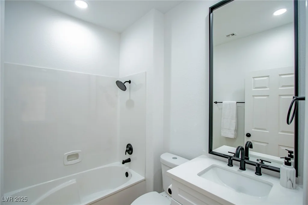 10405 Junction Hill, Las Vegas, NV 89134