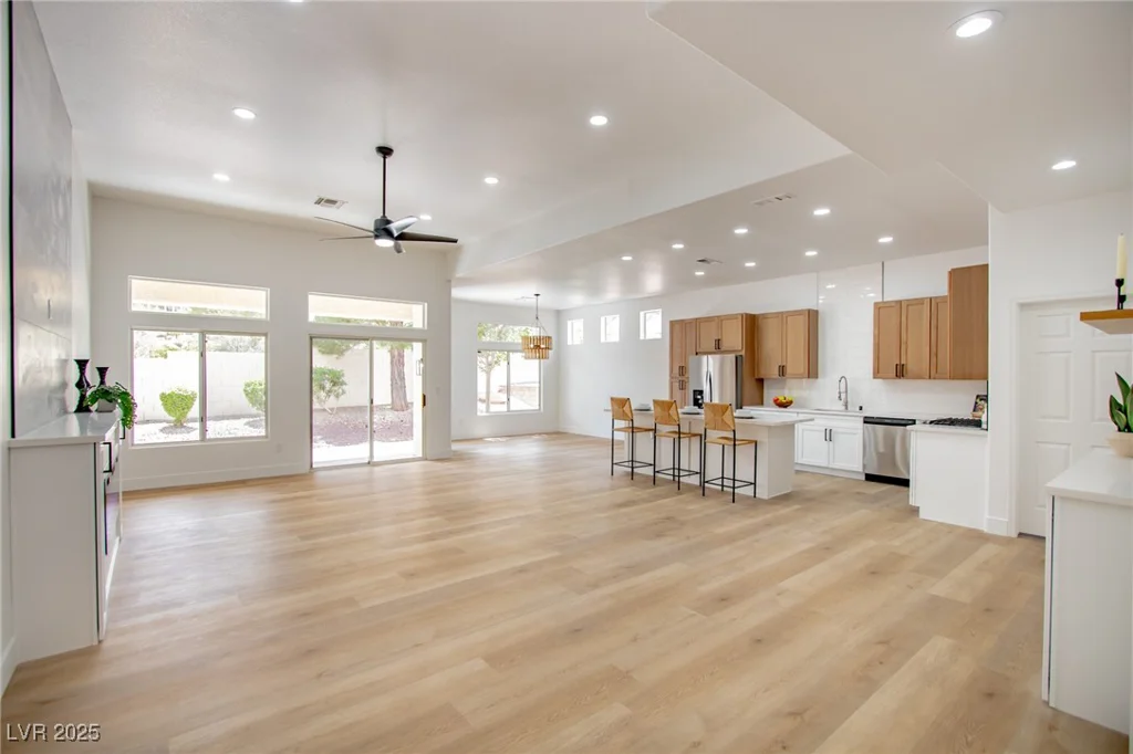 10405 Junction Hill, Las Vegas, NV 89134