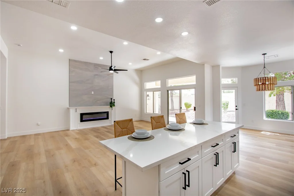 10405 Junction Hill, Las Vegas, NV 89134
