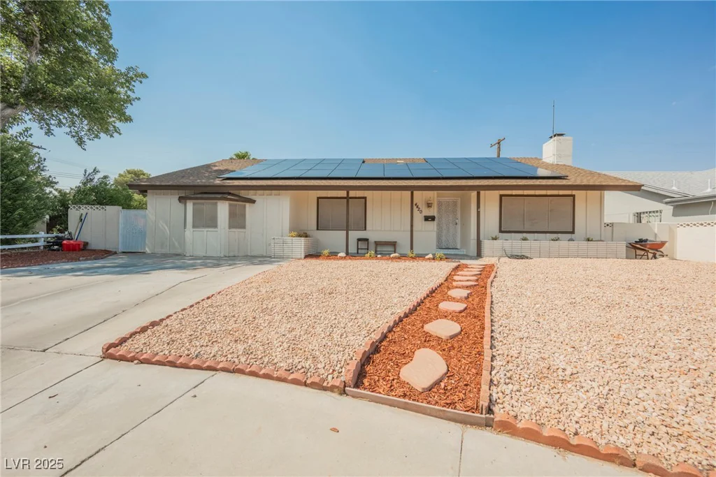 4420 Thompson, Las Vegas, NV 89107