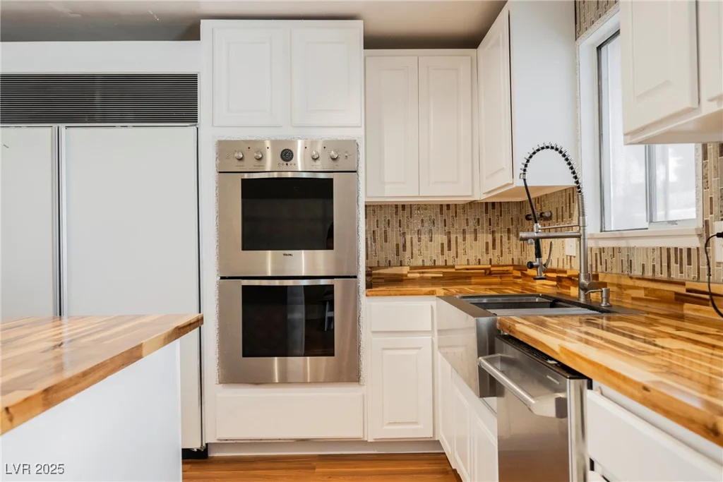 4420 Thompson, Las Vegas, NV 89107