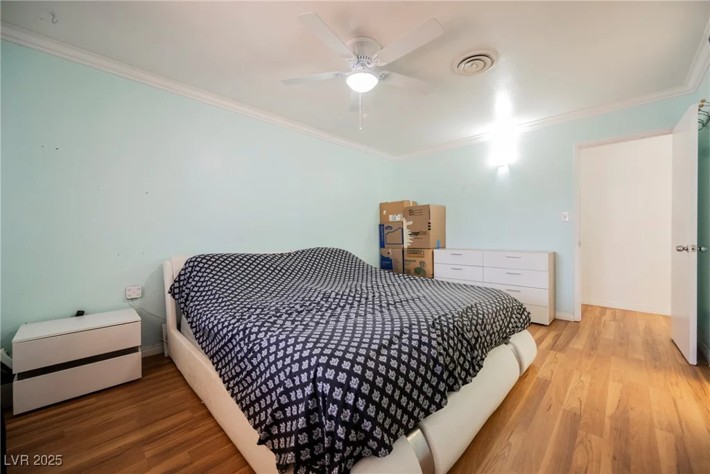 4420 Thompson, Las Vegas, NV 89107