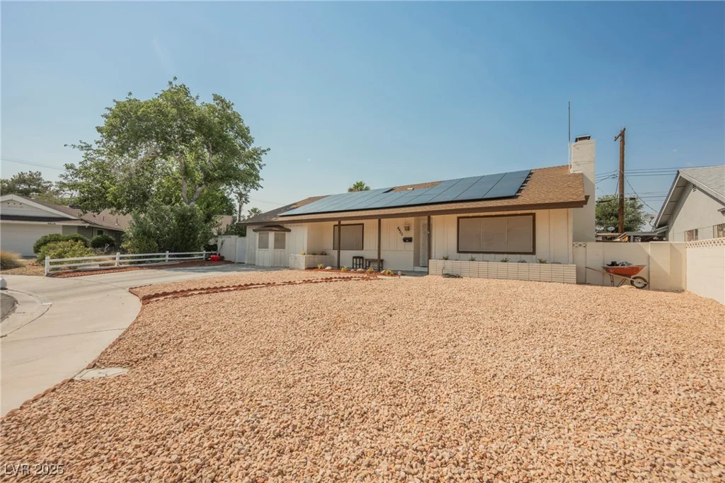 4420 Thompson, Las Vegas, NV 89107