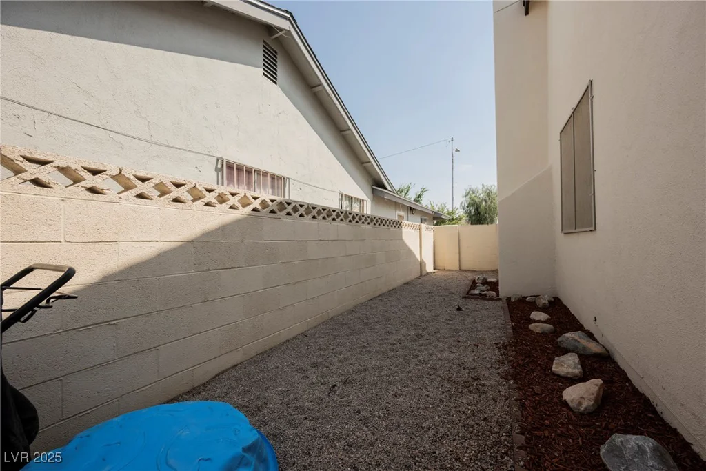 4420 Thompson, Las Vegas, NV 89107