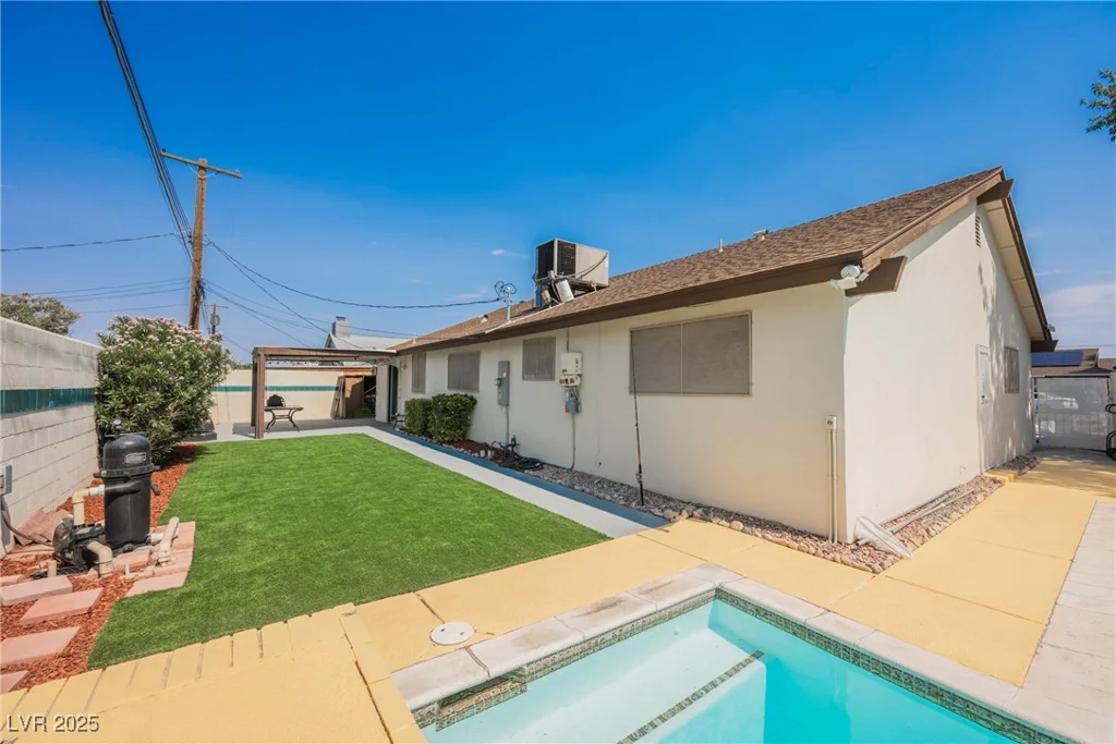 4420 Thompson, Las Vegas, NV 89107