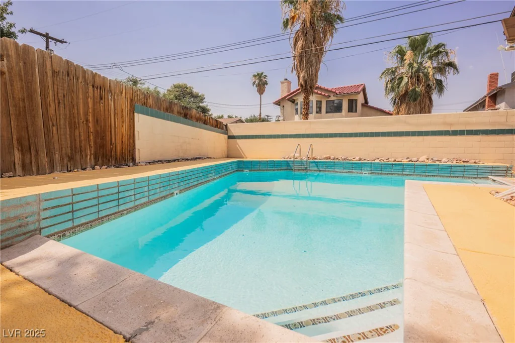 4420 Thompson, Las Vegas, NV 89107