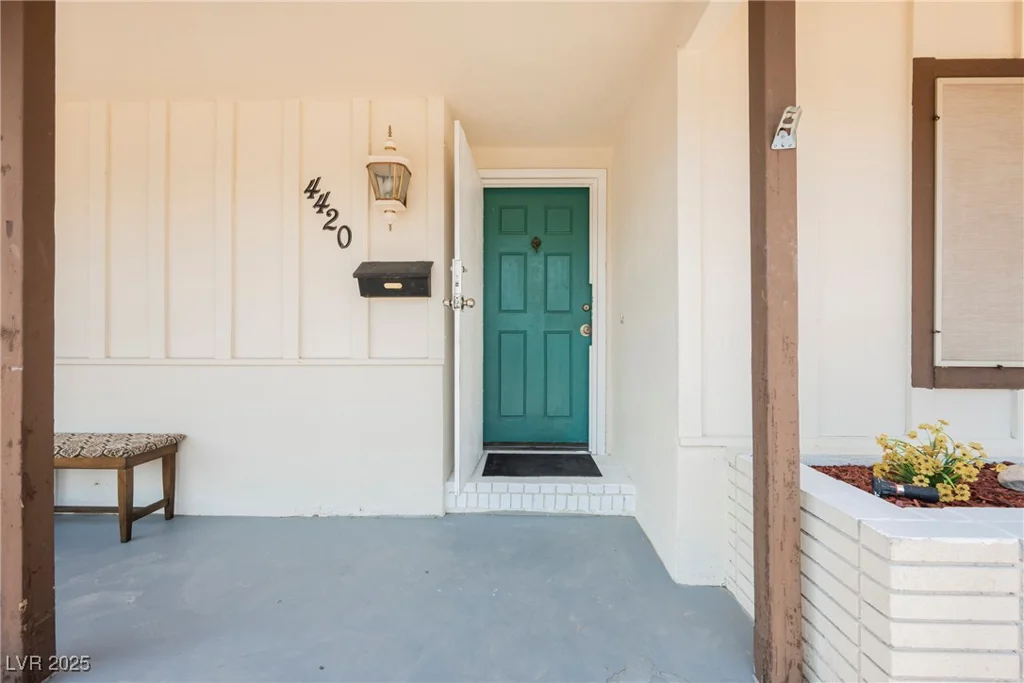 4420 Thompson, Las Vegas, NV 89107