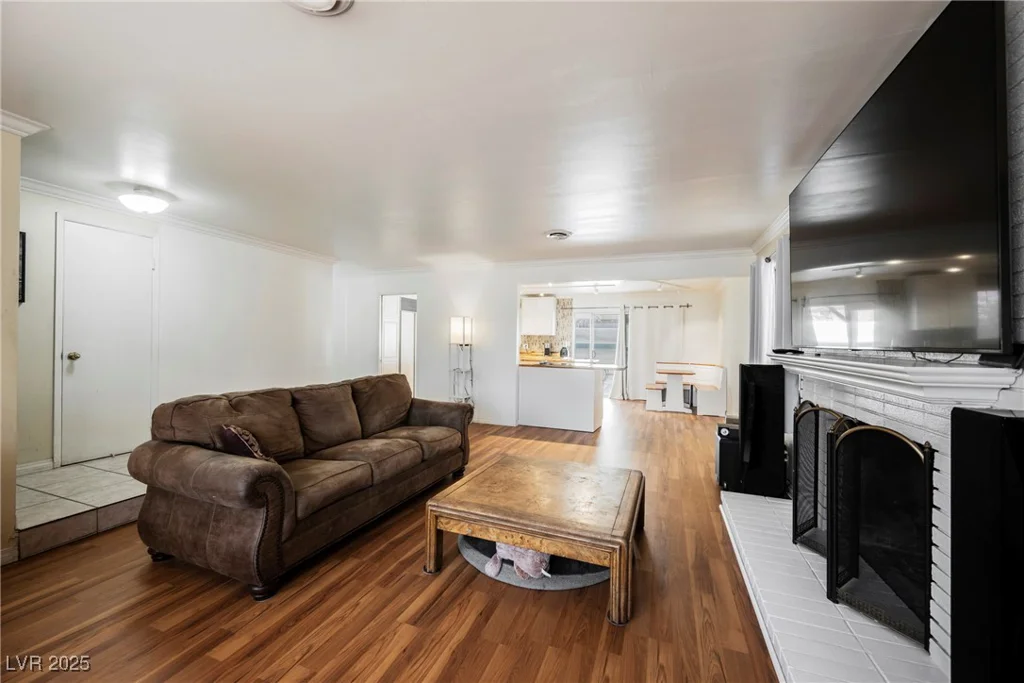 4420 Thompson, Las Vegas, NV 89107