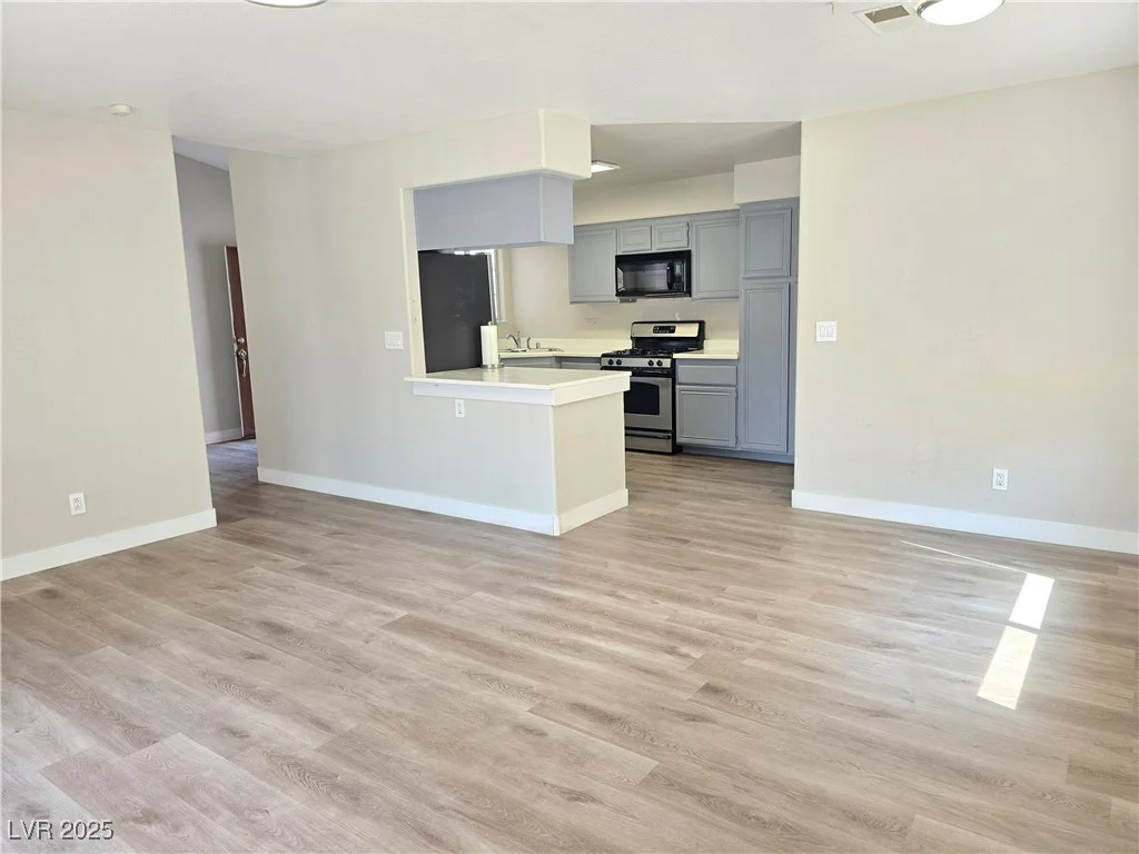 2739 Pinewood, Henderson, NV 89074