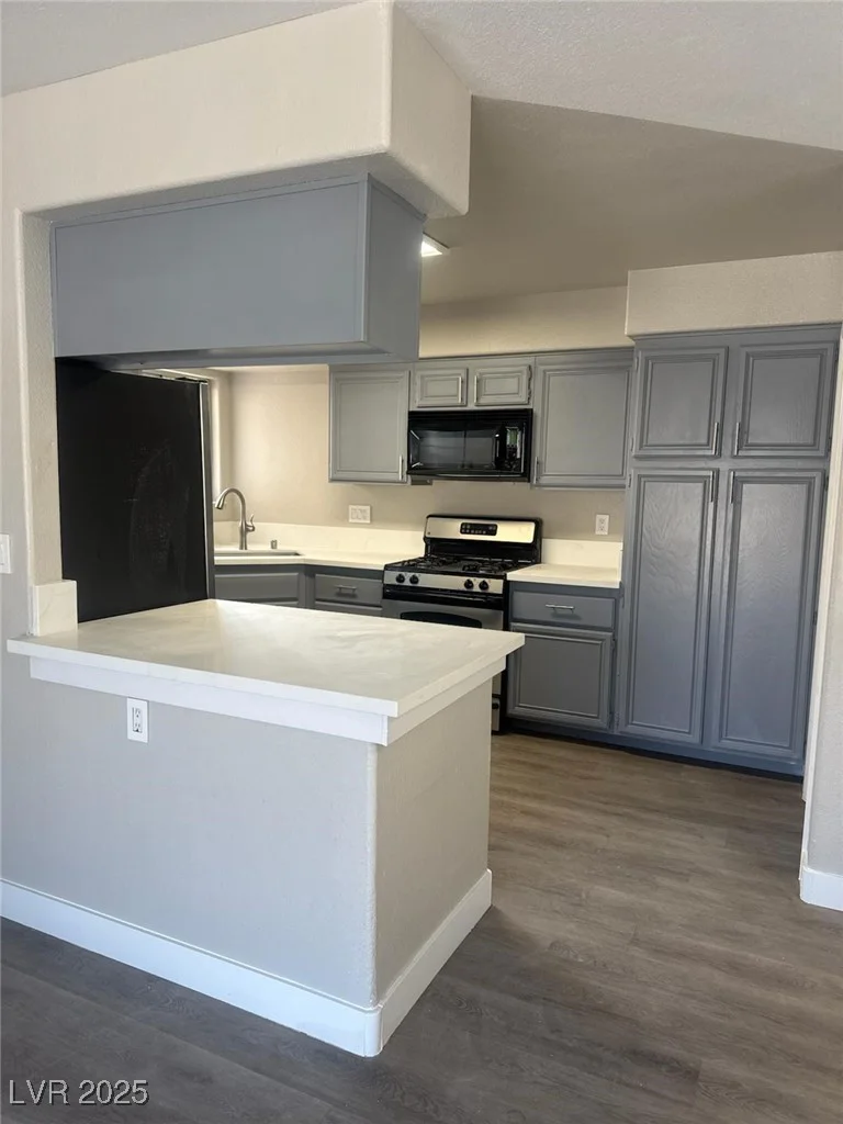 2739 Pinewood, Henderson, NV 89074