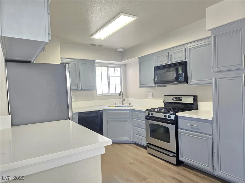 2739 Pinewood, Henderson, NV 89074
