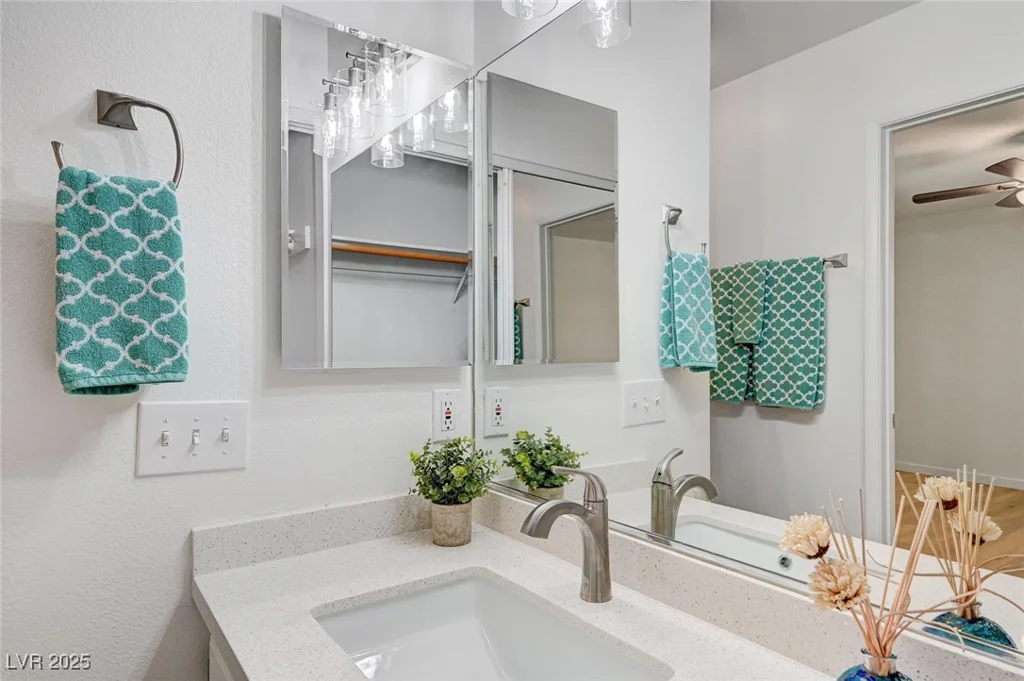 4855 Torrey Pines, Las Vegas, NV 89103