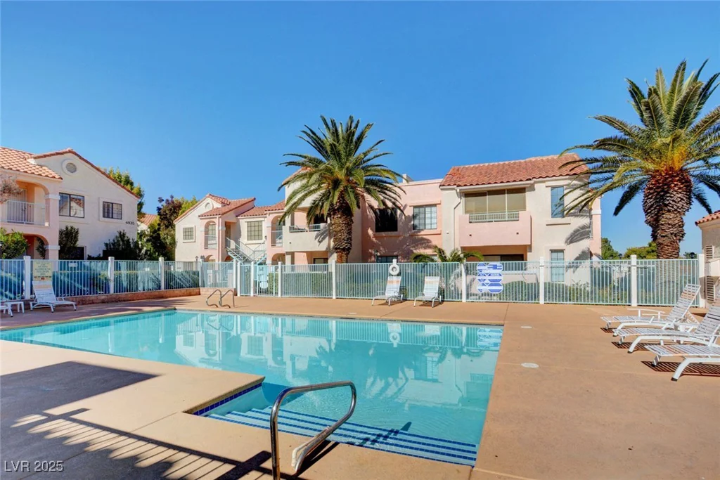 4855 Torrey Pines, Las Vegas, NV 89103