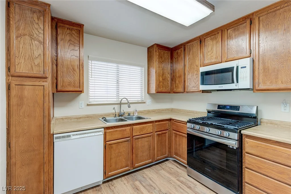 4916 Carmichael, Las Vegas, NV 89110