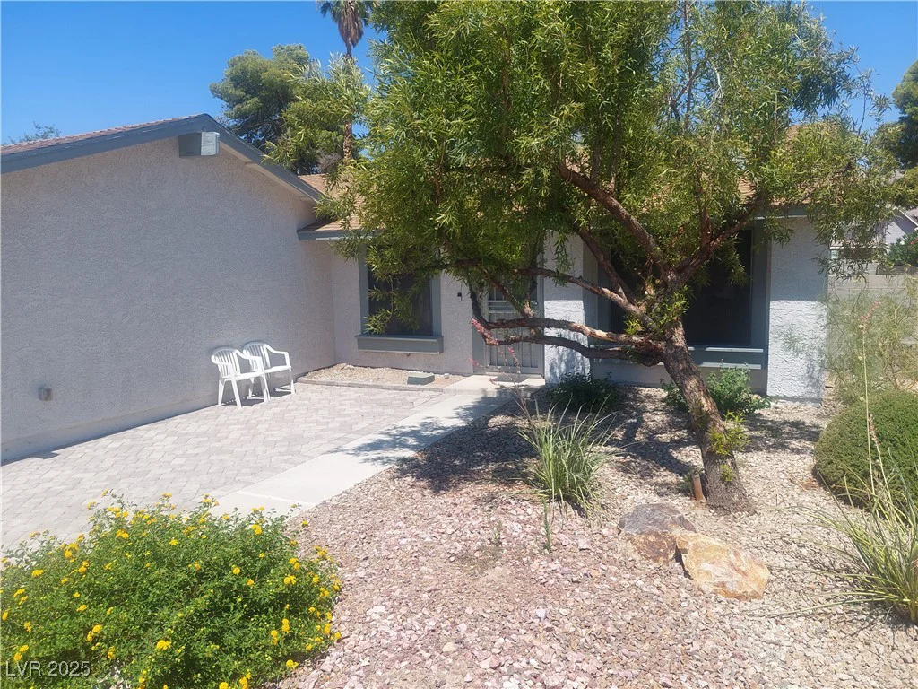 4916 Carmichael, Las Vegas, NV 89110