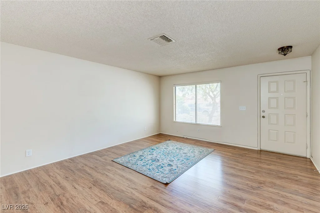 4916 Carmichael, Las Vegas, NV 89110