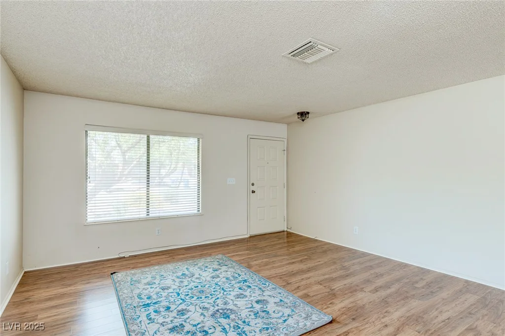 4916 Carmichael, Las Vegas, NV 89110