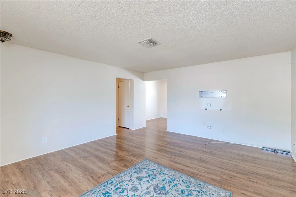 4916 Carmichael, Las Vegas, NV 89110