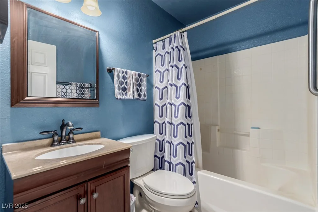 8105 Cimarron Ridge, Las Vegas, NV 89128