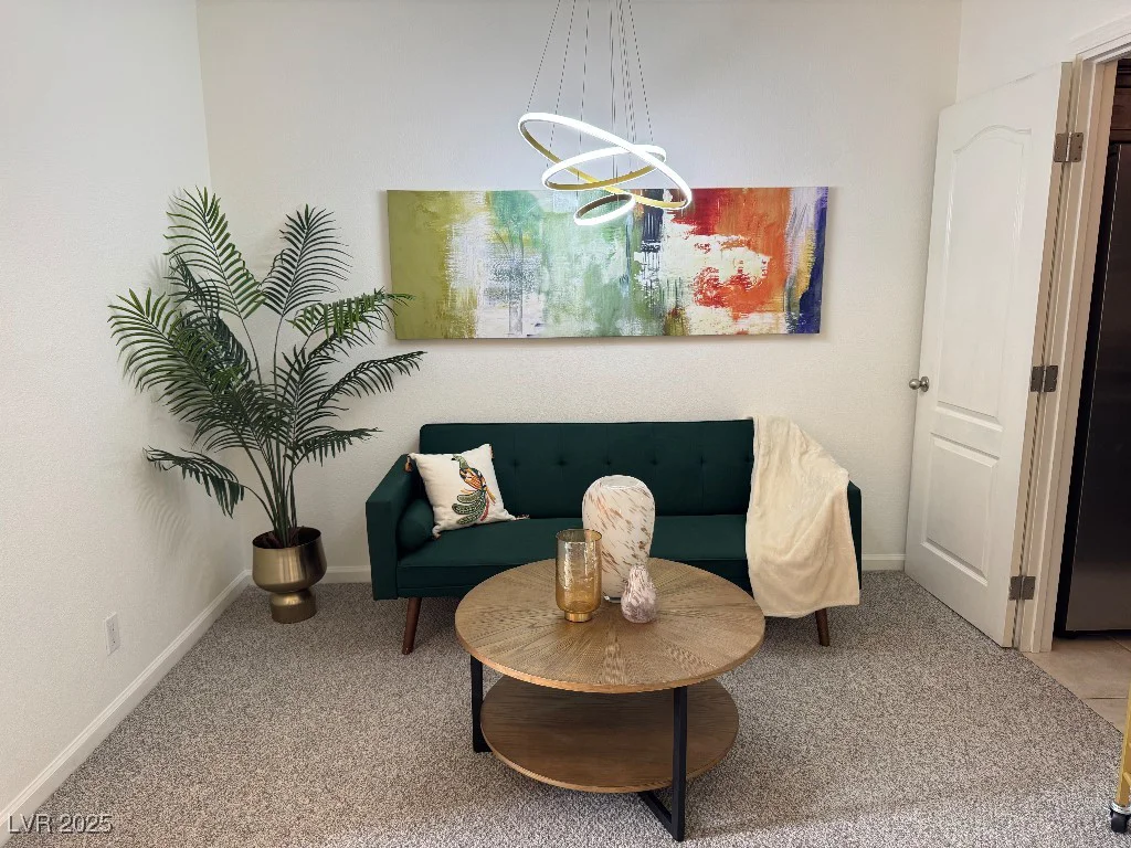 2867 Geary, Las Vegas, NV 89109