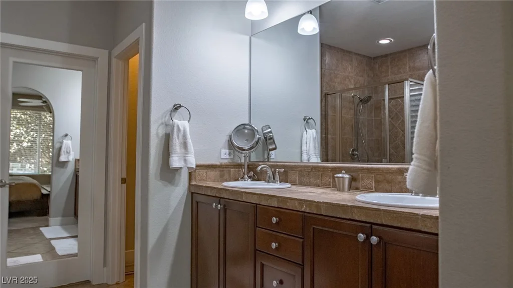 11731 Longworth, Las Vegas, NV 89135