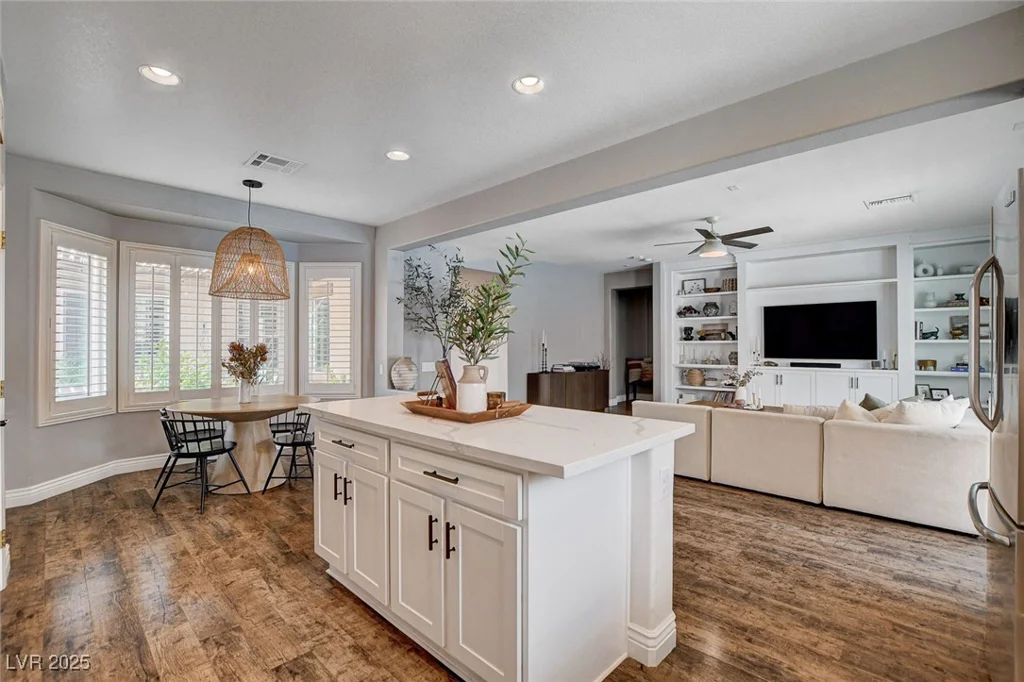 11342 EARLY SUN, Las Vegas, NV 89135