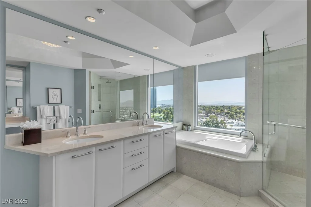 322 Karen, Las Vegas, NV 89109