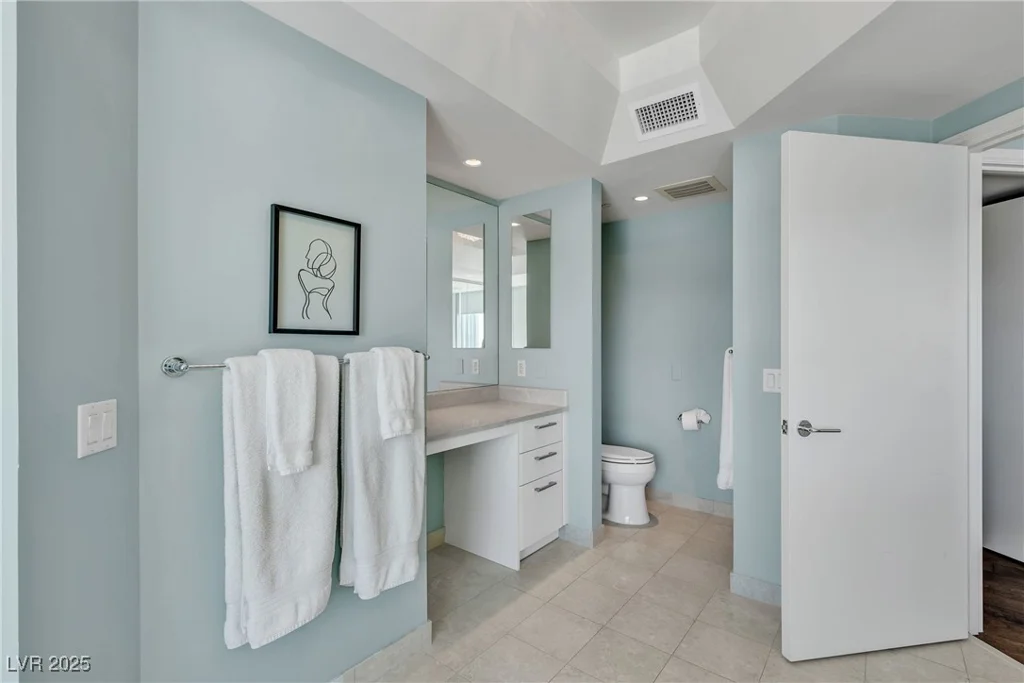 322 Karen, Las Vegas, NV 89109