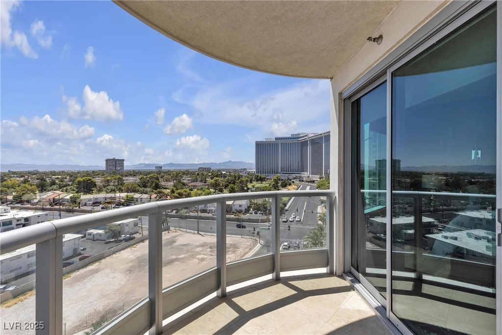 322 Karen, Las Vegas, NV 89109